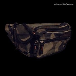 🔥 Bape/VLONE Styled Camo Fanny Pack 🔥